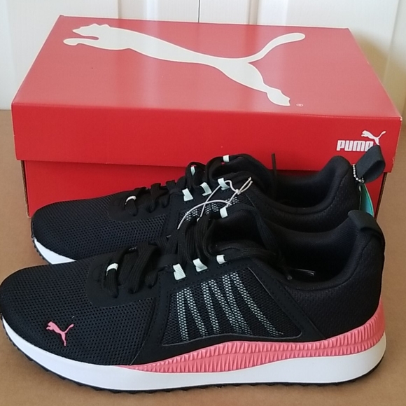 ladies pacer net cage puma